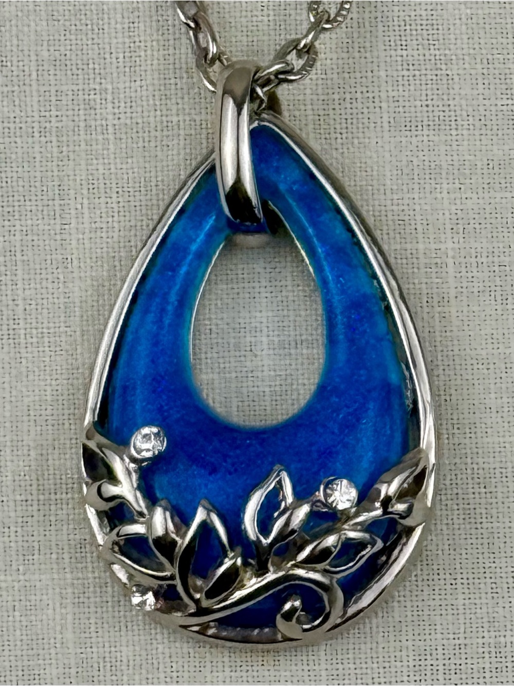 Blue Teardrop Pendant Necklace Silver Tone Floral Crystal Accents - Picture 2 of 6